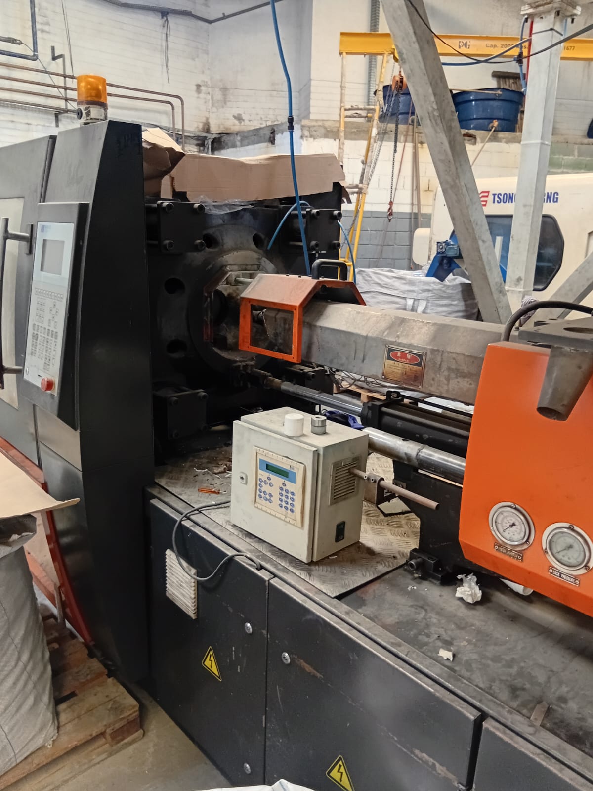 Injetora Sound 220 ton servo